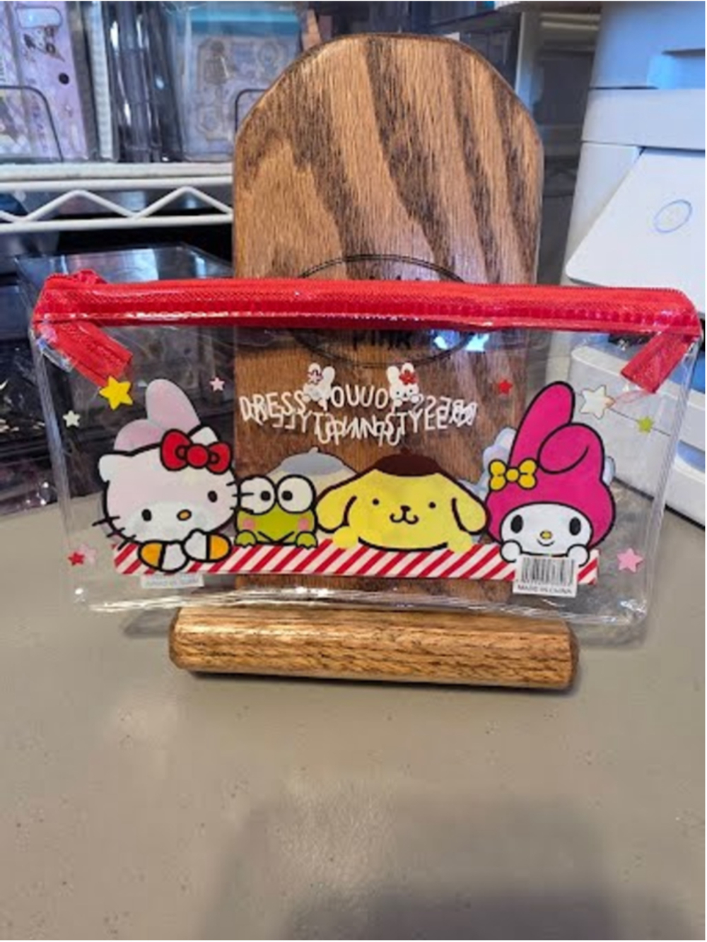 #FAM-2302 Sanrio Family Small Vinyl Zippered Pencil bags 7.5" Pencil Bags